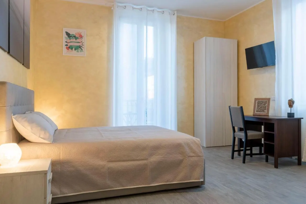 Leader Apartment 4 - Monzino - Hockey Msg Arena - Linate - Milano 0*,