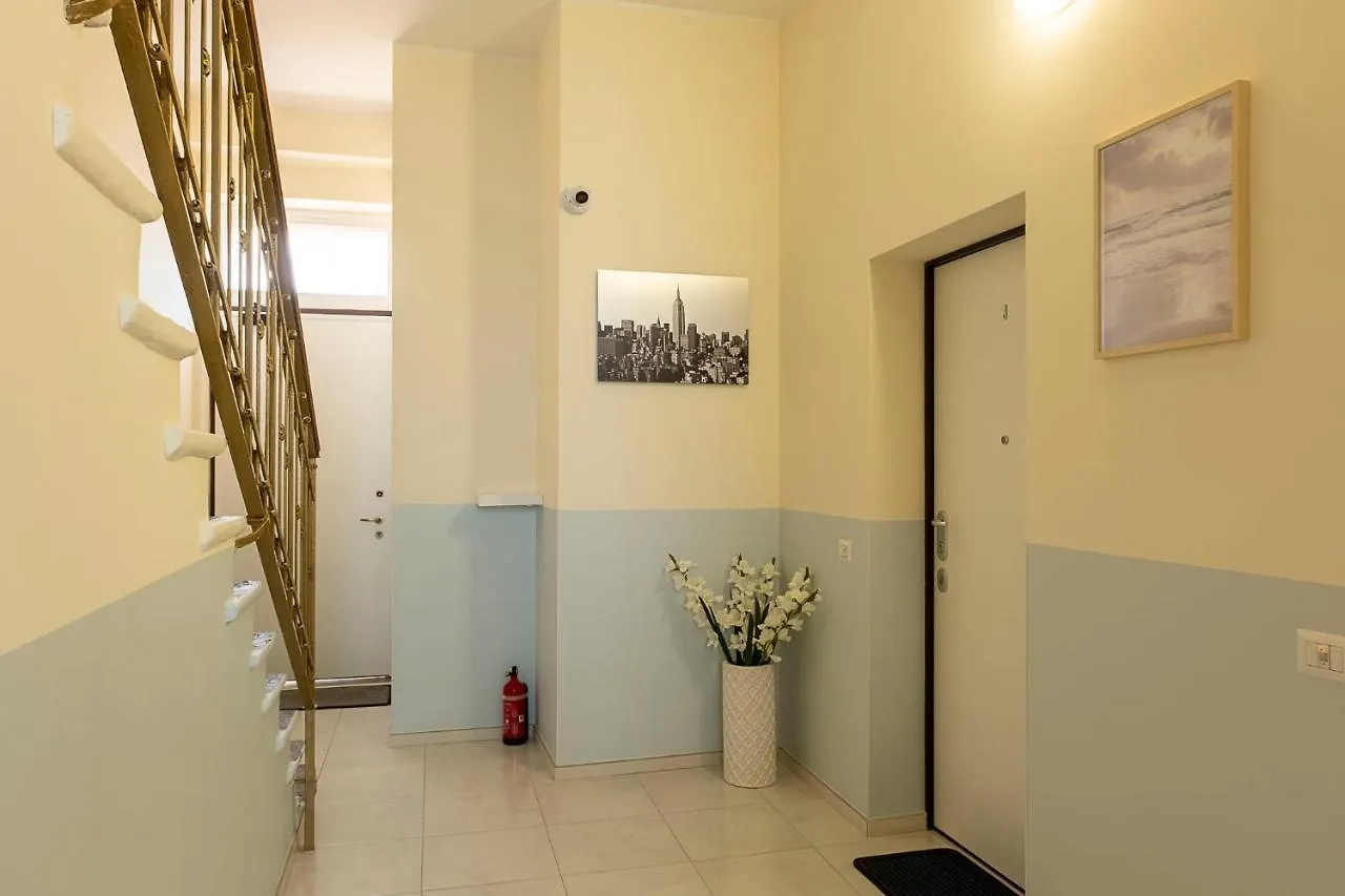 Leader Apartment 4 - Monzino - Hockey Msg Arena - Linate - Milano